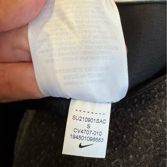 Nike Tennis Skirt Black and Grey Size Small - Picture 3 of 3